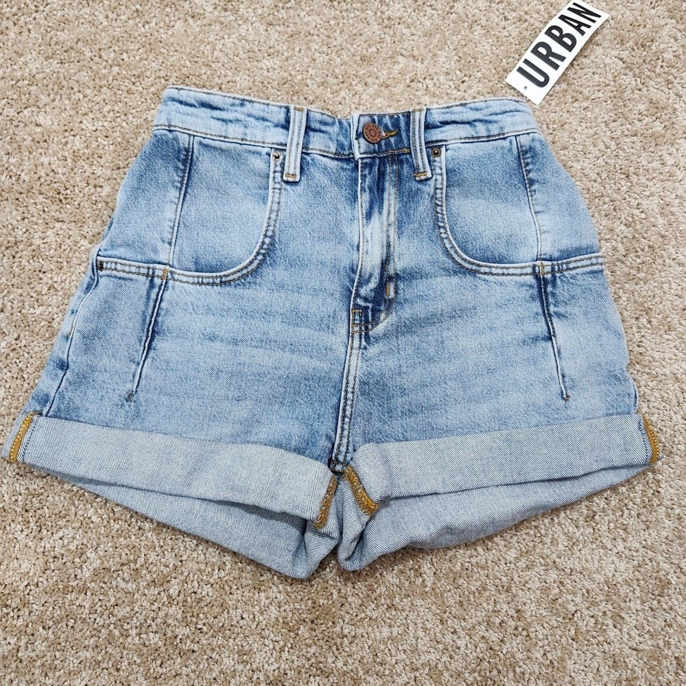 BDG Urban Outfitters High-Rise Denim Shorts Roll Hem Light Wash Size 24